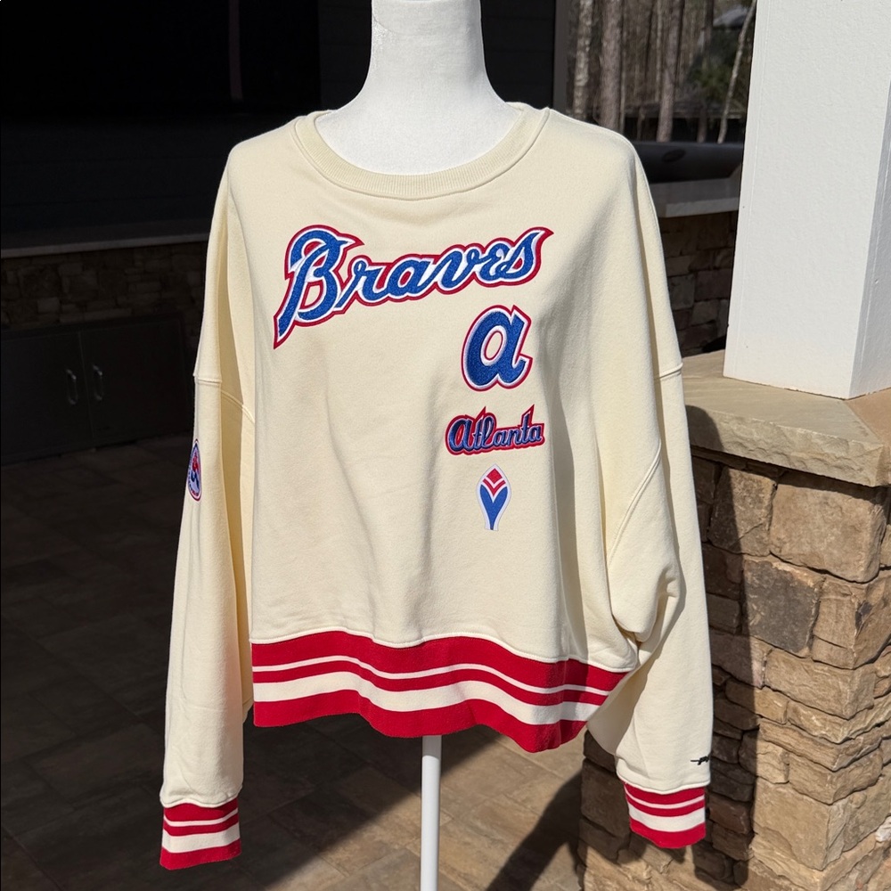 Pro Standard Atlanta Braves Retro Women's Fleece Crewneck, Size XL